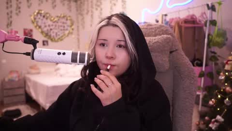 roxysuh online show from 01/16/26, 07:45