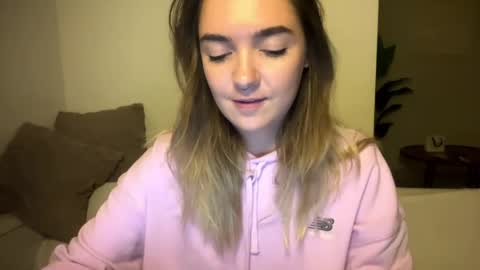 Roxy online show from 06/08/26, 11:21