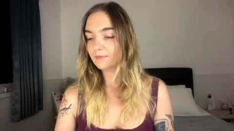 Roxy online show from 07/09/26, 04:00