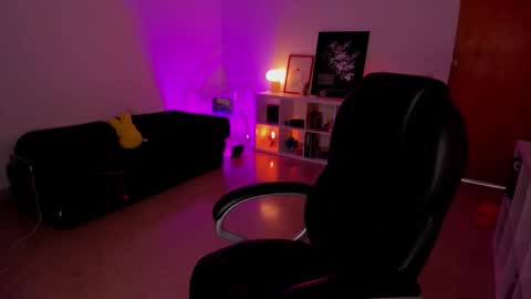 val online show from 02/18/26, 10:17