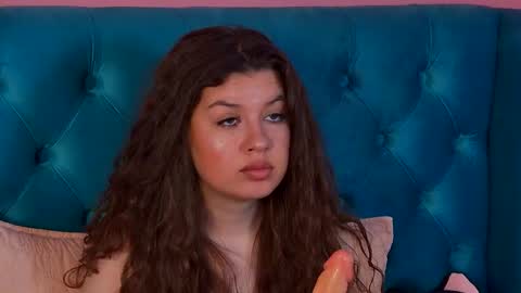 Roxy online show from 04/22/26, 02:07