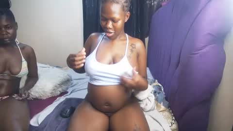 royal_charm online show from 02/05/26, 11:42