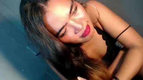 royaltymarcela6969 online show from 10/08/25, 12:30