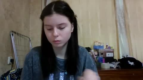 Snapshot of royalvelour chatting on 06/06/26, 10:42 royalvelour online show from 06/06/26, 10:42