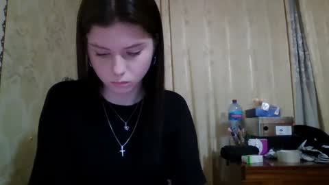 Snapshot of royalvelour chatting on 06/11/26, 08:29 royalvelour online show from 06/11/26, 08:29