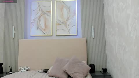 AnikaIm so hot that Ive already burned myself do you want me to set you on fire too  online show from 10/22/25, 05:30