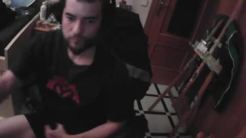 Snapshot of royer04 chatting on 10/04/25, 10:08 royer04 online show from 10/04/25, 10:08