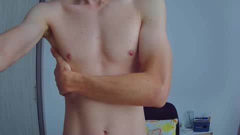 Roy online show from 01/13/26, 02:44