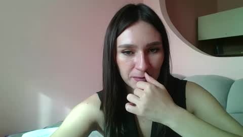 Roza05x online show from 10/13/25, 09:31