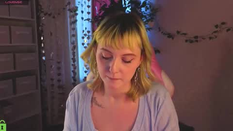 Roziett online show from 03/15/26, 09:15