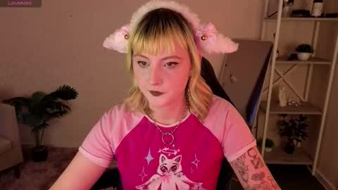 Roziett online show from 03/18/26, 09:23