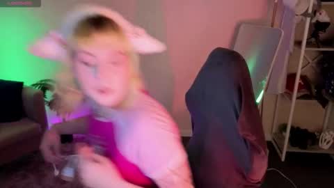 Roziett online show from 03/19/26, 09:13