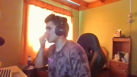 rpaulo25 online show from 01/30/25, 07:59