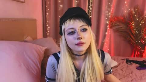 Rraffaellka online show from 04/11/26, 10:03