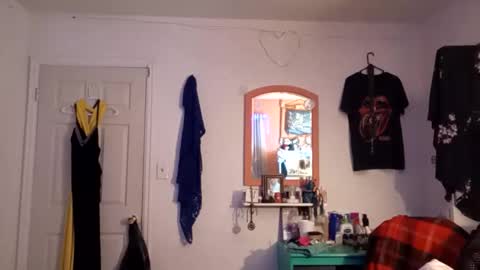 rraineonme online show from 04/20/26, 03:53