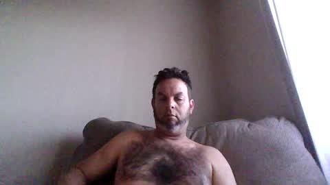 Snapshot of rubbingoneout714 chatting on 02/16/25, 01:05 rubbingoneout714 online show from 02/16/25, 01:05