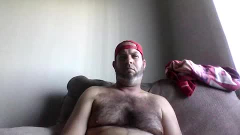 Snapshot of rubbingoneout714 chatting on 02/26/25, 11:37 rubbingoneout714 online show from 02/26/25, 11:37