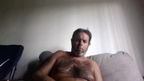 Snapshot of rubbingoneout714 chatting on 09/19/25, 07:03 rubbingoneout714 online show from 09/19/25, 07:03