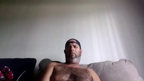 Snapshot of rubbingoneout714 chatting on 10/06/25, 06:27 rubbingoneout714 online show from 10/06/25, 06:27