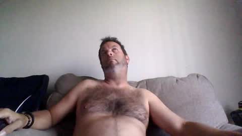 Snapshot of rubbingoneout714 chatting on 03/16/26, 01:04 rubbingoneout714 online show from 03/16/26, 01:04