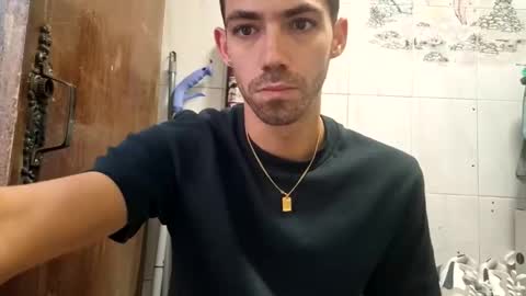 rubensilvaq998 online show from 09/19/25, 02:29