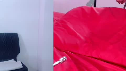 Snapshot of rubidaniells_ chatting on 02/06/25, 03:06 Daniells online show from 02/06/25, 03:06