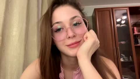 Adel online show from 05/26/26, 07:32