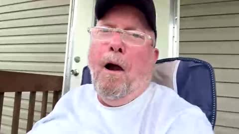 Snapshot of ruboneoff100 chatting on 06/08/26, 05:57 ruboneoff100 online show from 06/08/26, 05:57