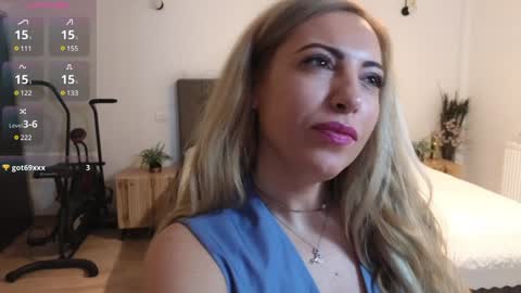 Snapshot of ruby_fit chatting on 12/23/24, 01:08 Ruby online show from 12/23/24, 01:08