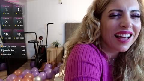 Snapshot of ruby_fit chatting on 01/24/25, 04:27 Ruby online show from 01/24/25, 04:27