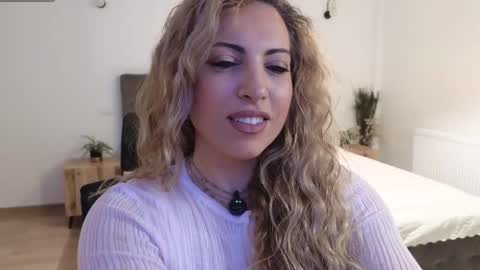 Snapshot of ruby_fit chatting on 02/14/26, 01:57 Ruby online show from 02/14/26, 01:57