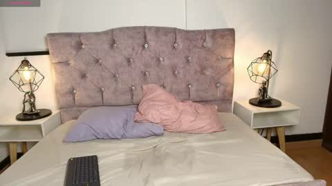 ruby_rouge_ online show from 04/01/26, 01:41