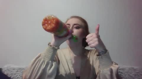 Snapshot of rubykinky chatting on 12/21/25, 06:48 Ruby online show from 12/21/25, 06:48