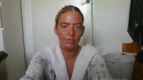 rubyredxxxoxxx online show from 12/06/24, 09:21