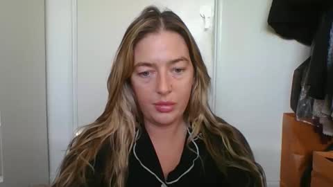 rubyredxxxoxxx online show from 02/16/26, 09:16