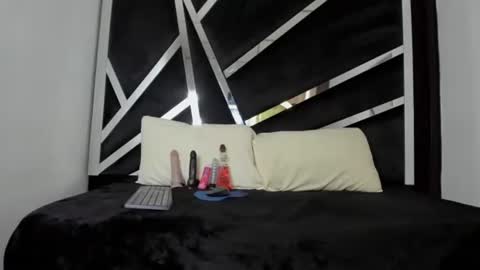 rubyxht online show from 03/08/25, 03:56