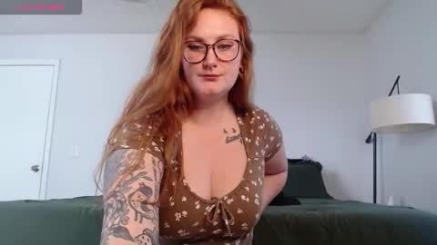 Snapshot of rudyred333 chatting on 03/18/26, 02:53 rudyred333 online show from 03/18/26, 02:53