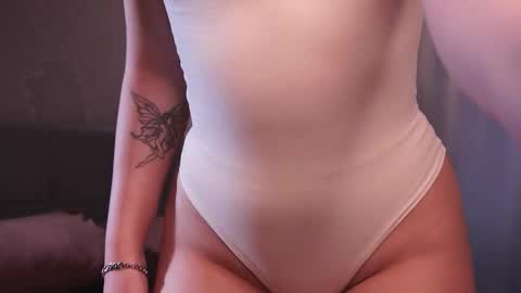 Mila online show from 12/19/25, 07:59