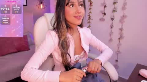 rue_zue online show from 05/15/26, 01:29