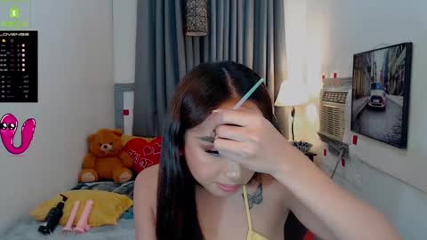 Snapshot of ruesalvartore chatting on 01/05/25, 03:53 its me Sabel online show from 01/05/25, 03:53