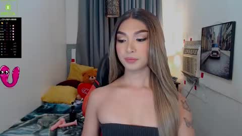 Snapshot of ruesalvartore chatting on 01/23/25, 07:22 its me Sabel online show from 01/23/25, 07:22