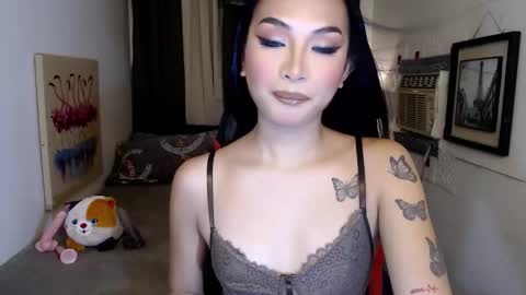 Snapshot of ruesalvartore chatting on 10/10/25, 09:14 its me Sabel online show from 10/10/25, 09:14