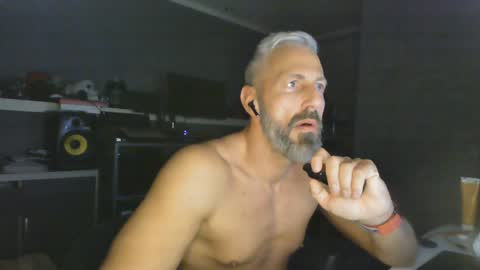 Chico que rico Caliente online show from 01/15/25, 07:05