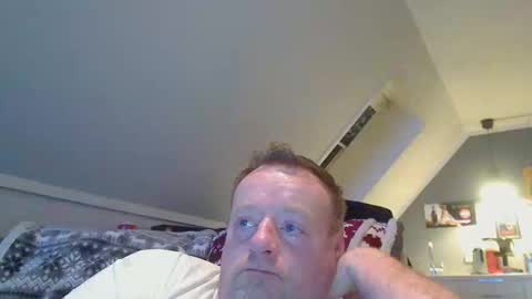 Snapshot of runepetter chatting on 12/27/24, 06:10 bignorwegian online show from 12/27/24, 06:10