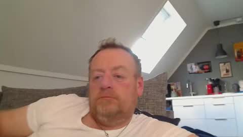 Snapshot of runepetter chatting on 10/28/25, 10:52 bignorwegian online show from 10/28/25, 10:52