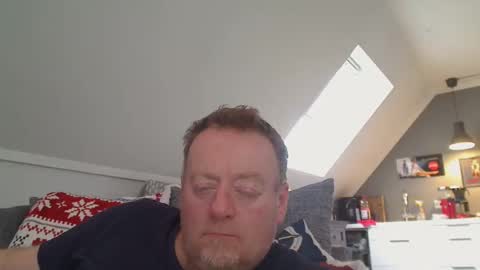 Snapshot of runepetter chatting on 03/17/26, 10:51 bignorwegian online show from 03/17/26, 10:51