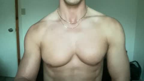 Snapshot of runfasterxo chatting on 11/17/25, 12:33 runfasterxo online show from 11/17/25, 12:33