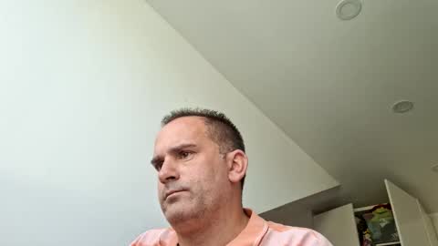 Snapshot of runner1978 chatting on 11/05/25, 11:32 runner1978 online show from 11/05/25, 11:32