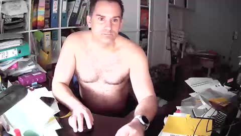 Snapshot of runner1978 chatting on 02/24/26, 07:50 runner1978 online show from 02/24/26, 07:50