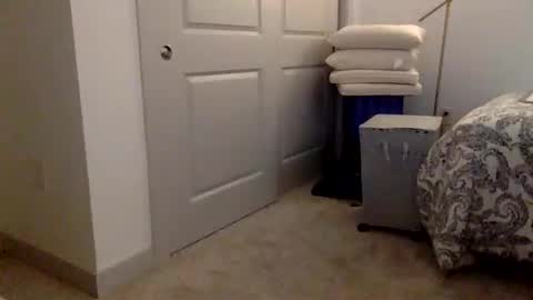 Runner620 online show from 11/21/25, 01:54